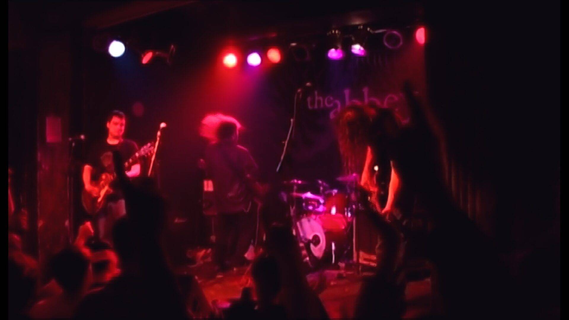 Slobberbone at the Abbey